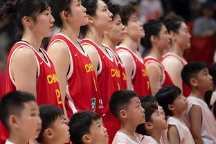 2022年东亚杯中国队对阵日本队！扬科维奇在更衣室激情讲话！